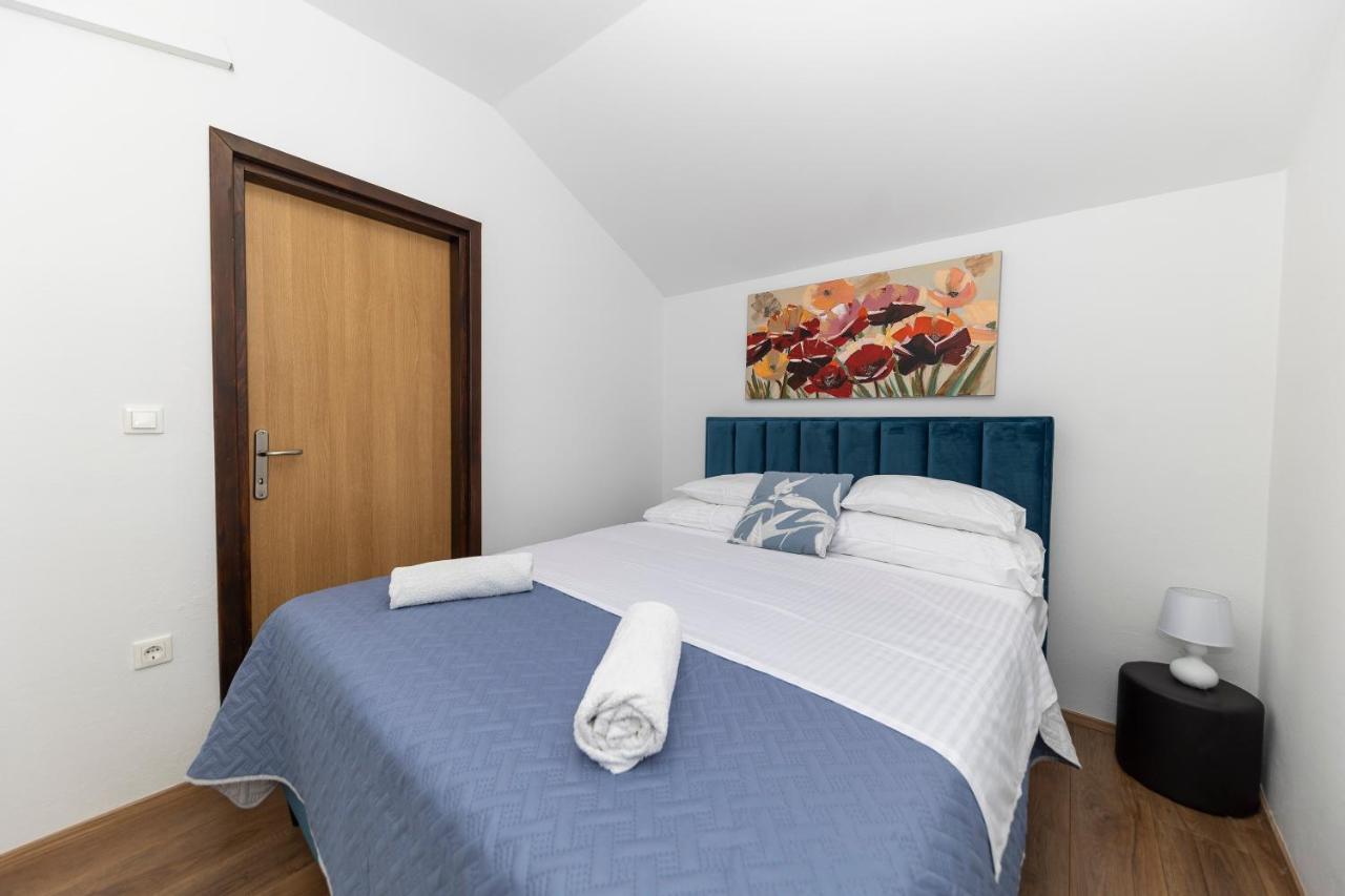 Apartmani Valentina Zara Esterno foto